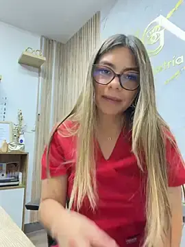 Stripchat Live Sex of alicee16