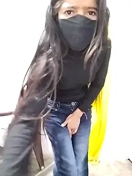 Stripchat Sex Cam of Cute-Naavya