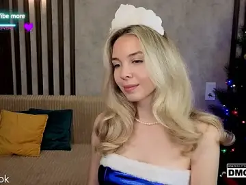 Stripchat Sex Cam of Holl1Would