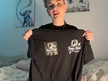 Stripchat Live Porn of Foxy_Bite