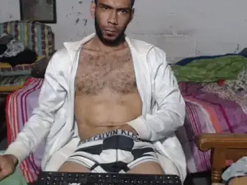 Stripchat Live Sex Cam of erik_alexander