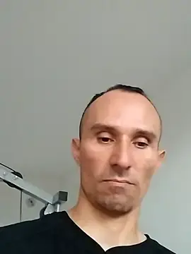 Stripchat Sex Cam of Nacho18hot