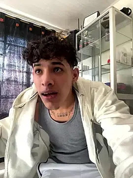 MaxStar26 from stripchat