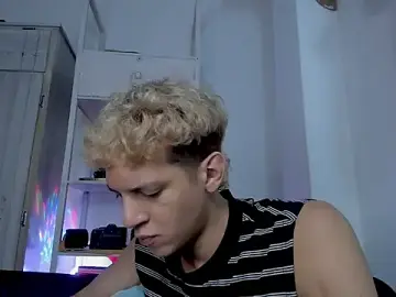 Stripchat Sex Chat of tylernova