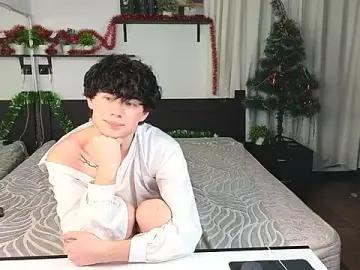 Cute_Mike from stripchat