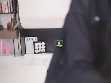 Stripchat Live Sex of Bella-999