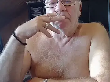 Stripchat Adult Webcams of biggandybig