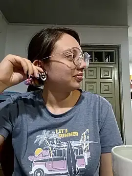 Stripchat Adult Webcams of linda-schmidt