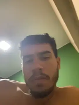 Stripchat Free Porn Cam of reipromiscuo01