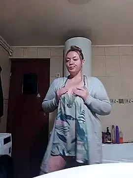 Stripchat Free Porn Cam of Mommygetnaughty