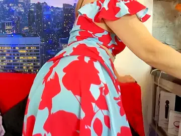 Stripchat Nude Webcam of ashleymilf_1