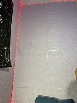 Stripchat Watch Live Sex Cams of HoneyAndFlowers21