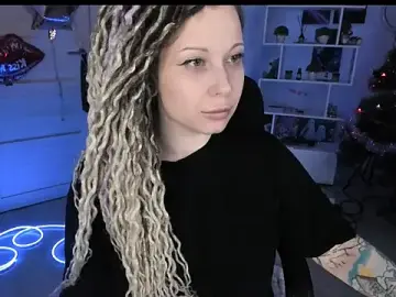 Stripchat Free Porn Cam of HoneySallyMoore