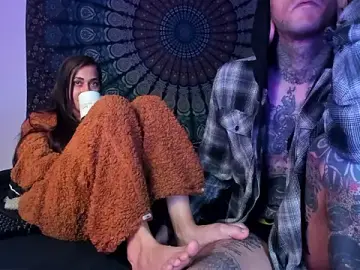 Stripchat Sex Cam of cleoo_jhonny