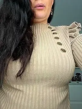 Stripchat Live Sex Cam of lasexycoquine59