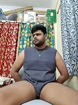 Stripchat Free Porn Cam of ChillBoyyy