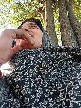 Pooja_shre from stripchat