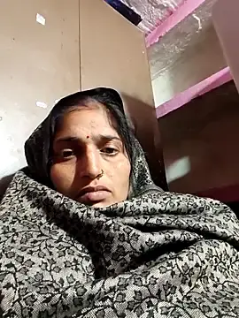 Stripchat Watch Live Sex Cams of Pooja_shre