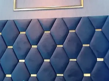 Stripchat Live Sex Cam of ThaniaJones