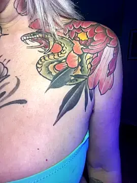 Stripchat Free Porn Cam of Eva_Monroe-