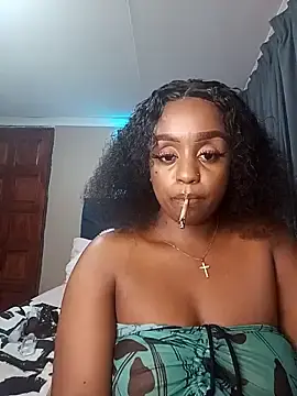 Queen-Chocolate from stripchat