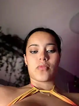 Stripchat Live Sex Cam of Risky_Workouts