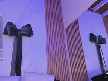 Stripchat Sex Cam of juicy_led_