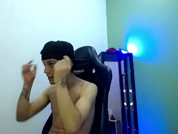 Stripchat Adult Video Chat of dilan_hott_