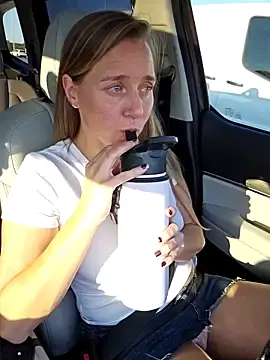 SkyelarSommer from stripchat