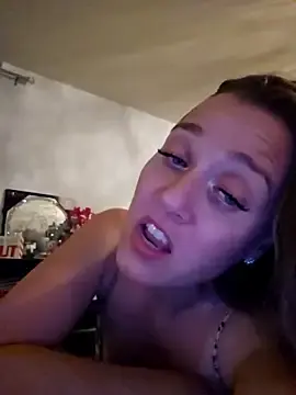 Stripchat Best Webcam of Skyellar