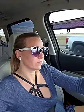 Stripchat Free Porn Cam of Skyellar