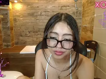 Stripchat Sex Cam of Sky_winter