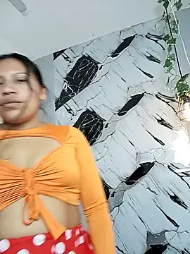 Hanna_Goldenst from stripchat