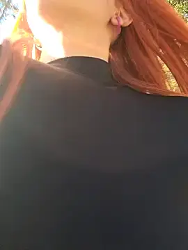 Stripchat Live Sex Cam of Alis_xxx