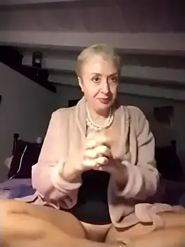 Stripchat Adult Webcams of divinaerotica