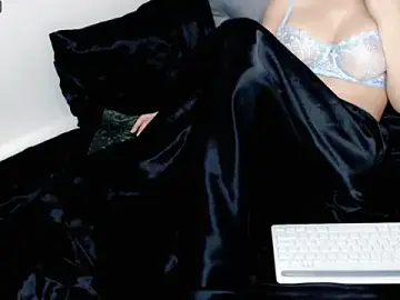 Stripchat Sex Cam of hotmask