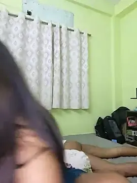 Stripchat Live Sex Cam of Trending_Couple