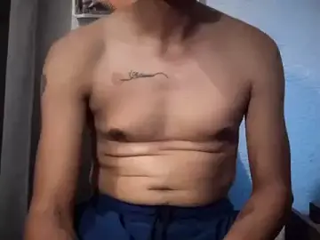 Stripchat Live Sex Cam of paulkrotz