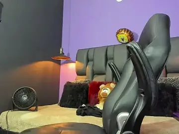 Stripchat Free Live Porn of Lyon_vach