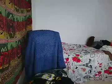 arianna_blonde from stripchat