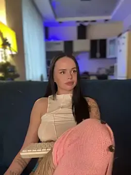 Stripchat Live Sex Cam of DinaTasty