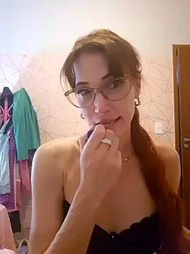 Stripchat Watch Live Sex Cams of Irresistible24