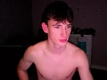 Stripchat Live Sex Cam of Max_Foks