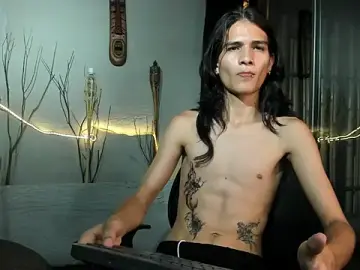 Stripchat Free Live Porn of StarCrow19