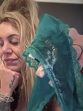 Stripchat Best live sex cam show of blondebitch2