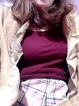 YiyinLy from stripchat