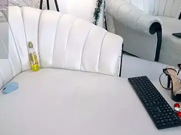 aura_sanders1 from stripchat