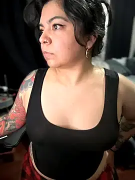 Stripchat Live Sex of kimmiakiss22