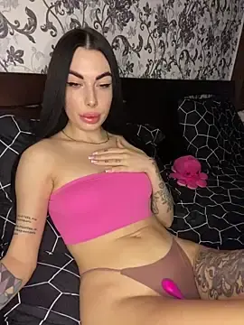 Stripchat Live Sex Cam of Bella_R0se