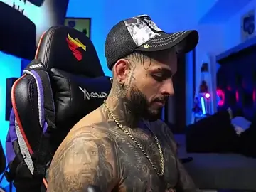 Stripchat Adult Webcam of logan_hugh8